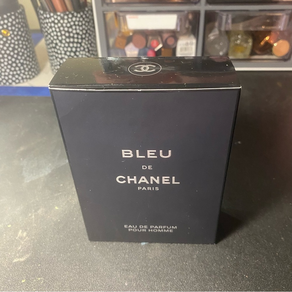 BLEU DE CHANEL EDP 3.4 FULL SIZED. Men’s fragrance. Smells great